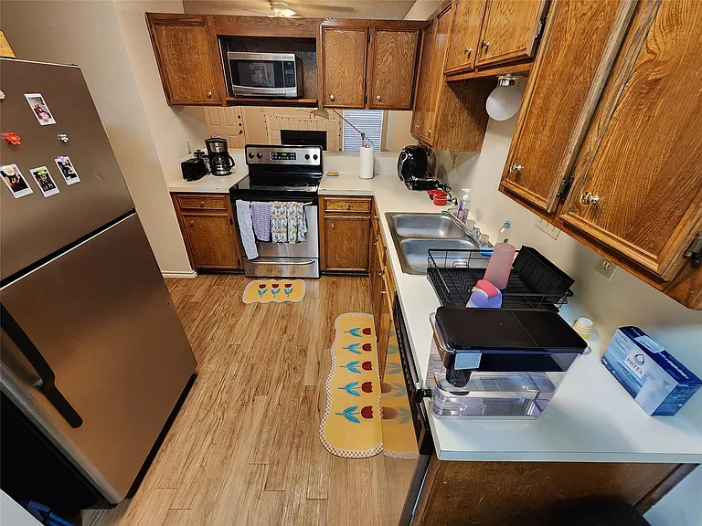 2414 Longview St #306 — Photo 13