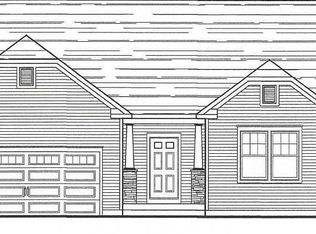 17 Dogwood Dr S, Glens Falls, NY 12804