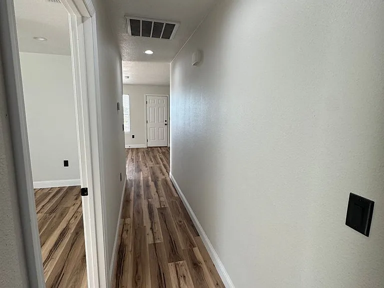 108 Chisum Dr — Photo 13
