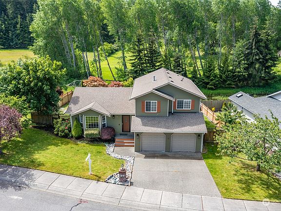 2nd image of 855 SW Eagle Vista Avenue