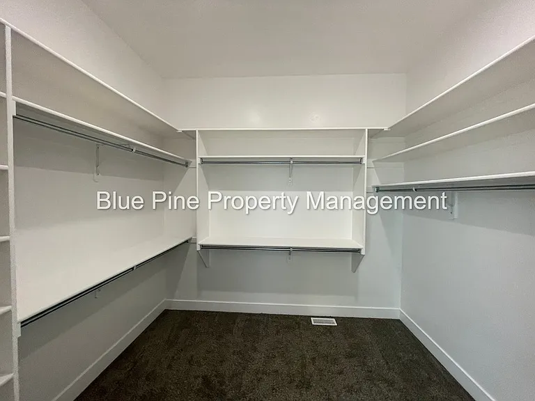 6047 Cedarwood Ln — Photo 12