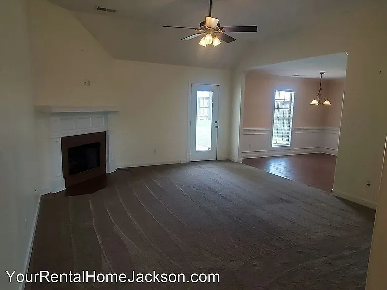 82 Grove Hill Ln — Photo 28