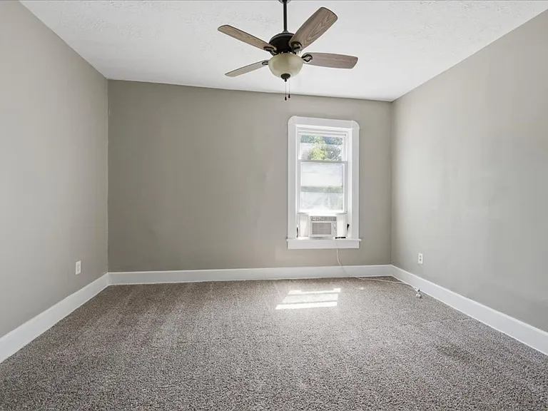 1128 - 1130 Churchman Ave — Photo 11