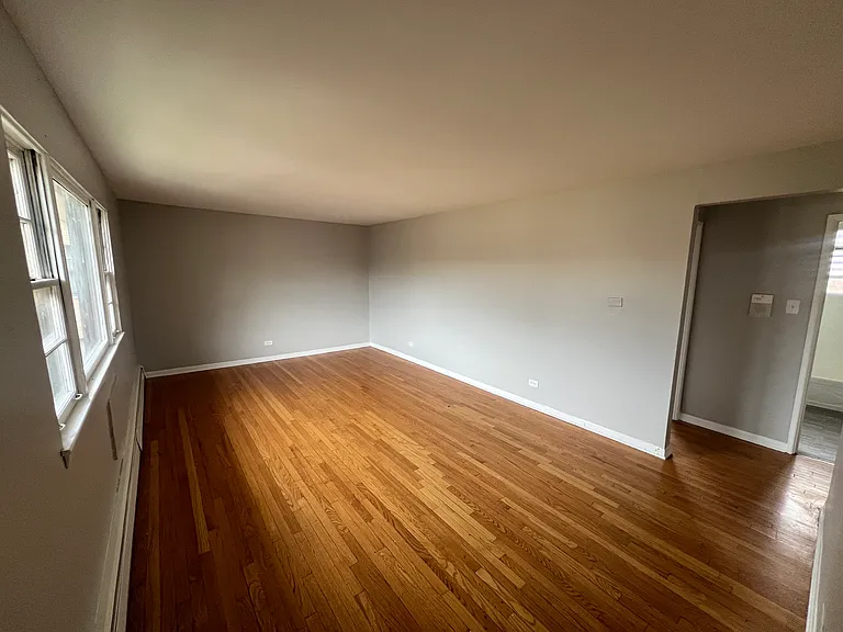 7822-7824 S South Shore Dr #7822-3B — Photo 6