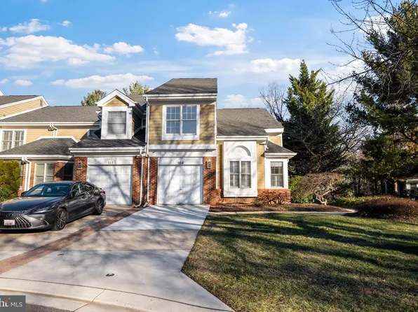 124 River Oaks Cir, Pikesville, MD 21208