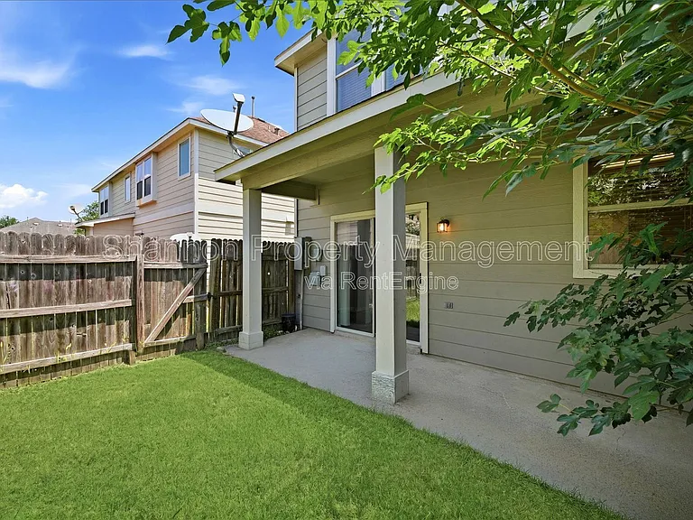 8010 Singing Sonnet Ln — Photo 23