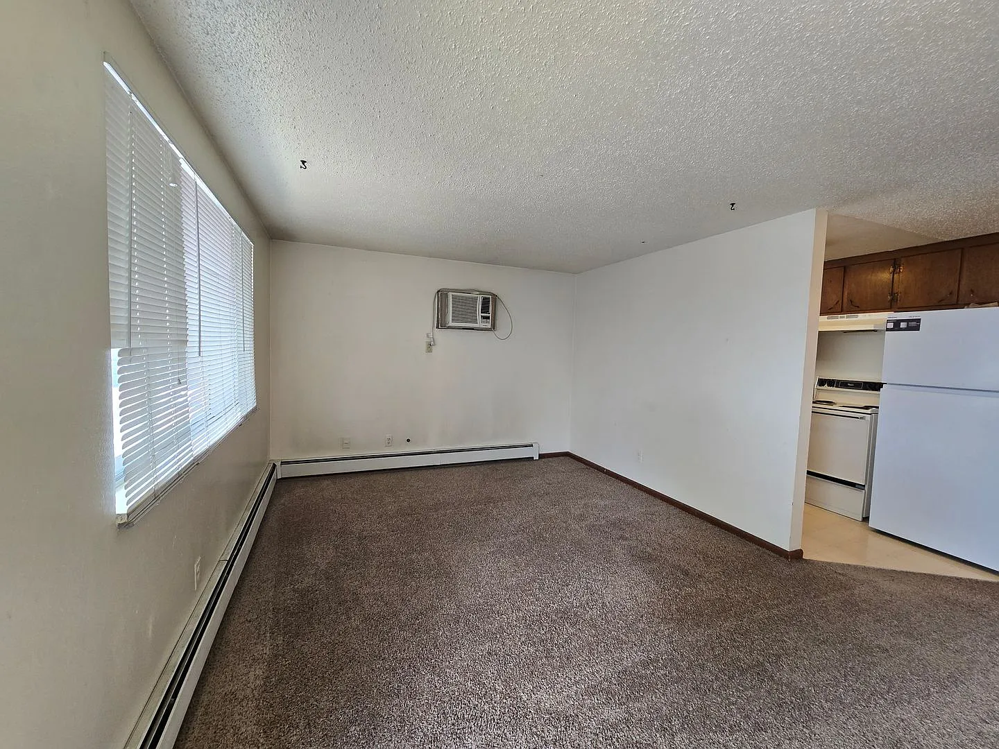 1430 Emery — Photo 4
