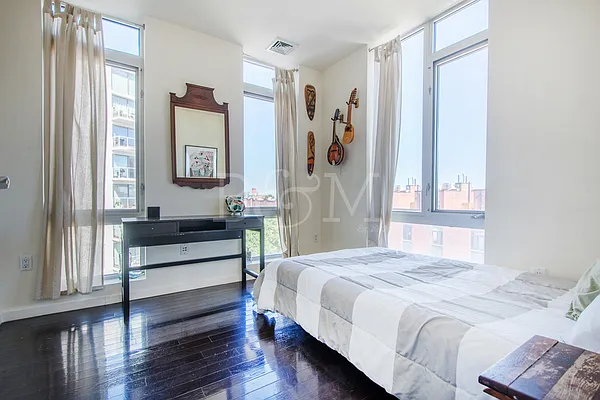 Sold by Brick&Mortar | media 20