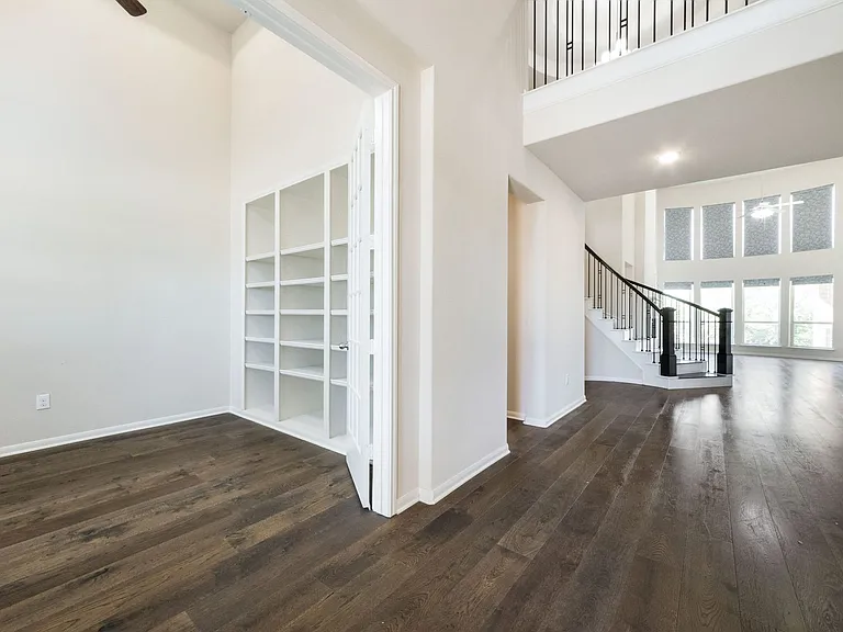5104 Alonso Dr — Photo 20