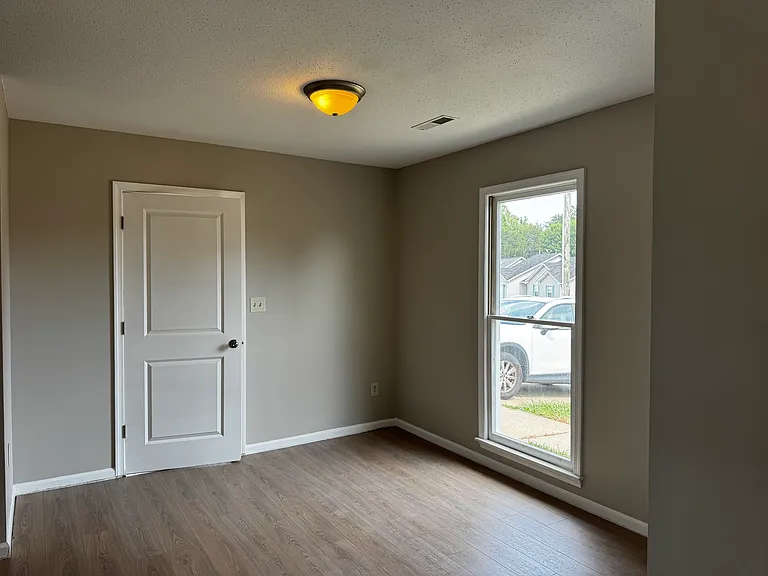 6912 Oak Bend Trl — Photo 5