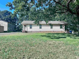 1402 Diuguid Dr, Murray, KY 42071