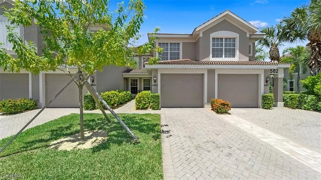 2 bed, 2.0 bath, 1382 sqft, $5,500 — Photo 1