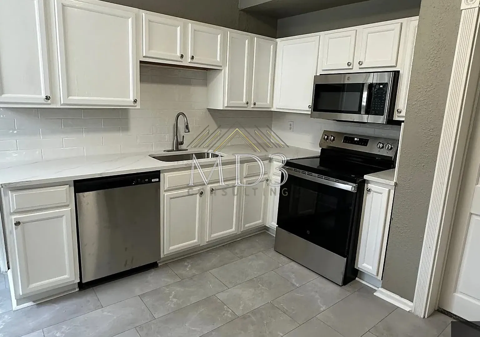 3 bed, 1278 sqft, $2,100 — Photo 4