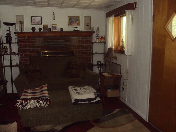3rd image of 1482 Nancy Ave