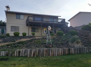 2210 SW Quinney Dr, Pendleton, OR 97801