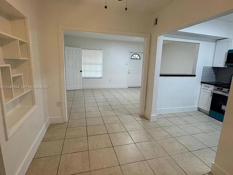 820 NE 141st St — Photo 5