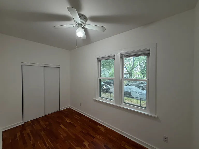3023 Queen Ave N #1 — Photo 9