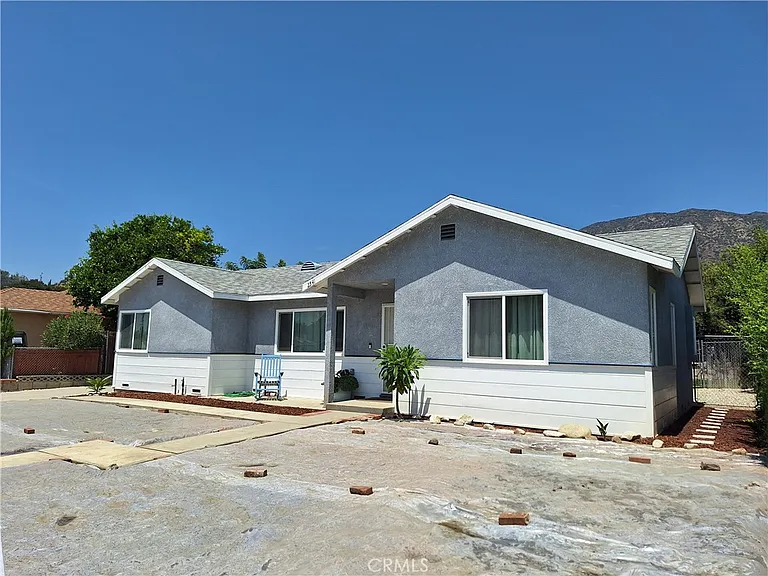 2541 Gardi St — Photo 3