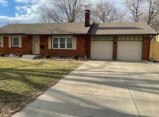 8936 Foster Ln, Overland Park, KS 66212