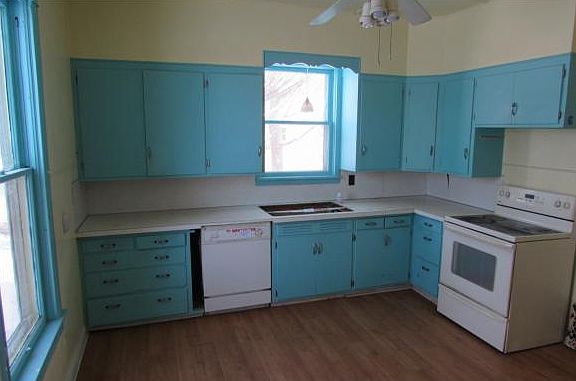 5th image of 108 W Parker St