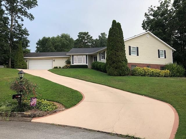 1st image of 8801 Crystal Ln