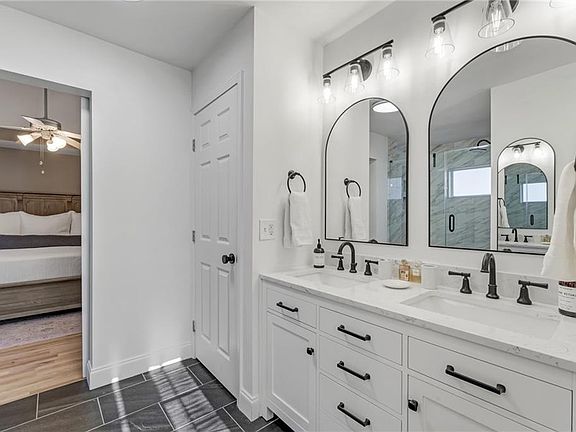 5th image of 777 Forrest St NW