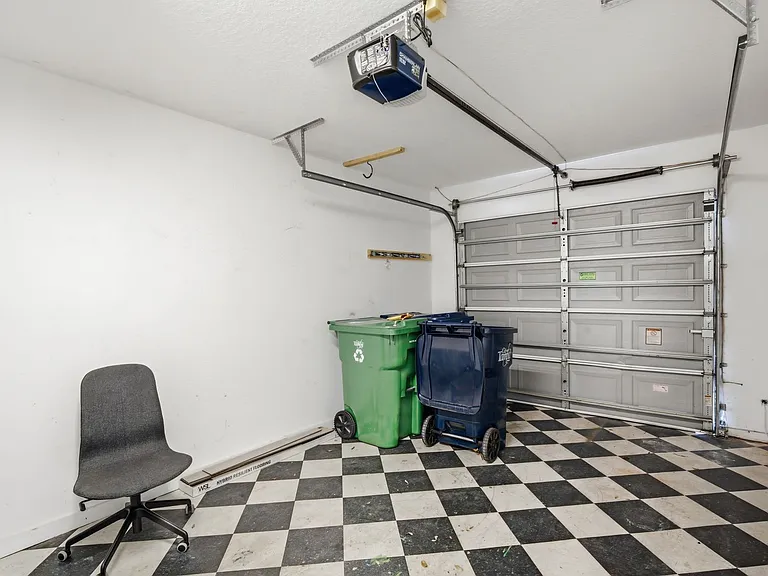 3731 W Cass St — Photo 20