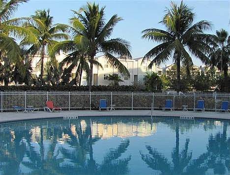 1st image of 3930 S Roosevelt Blvd #S314