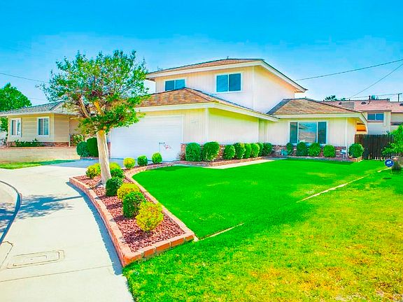 2nd image of 10053 Randwick Dr