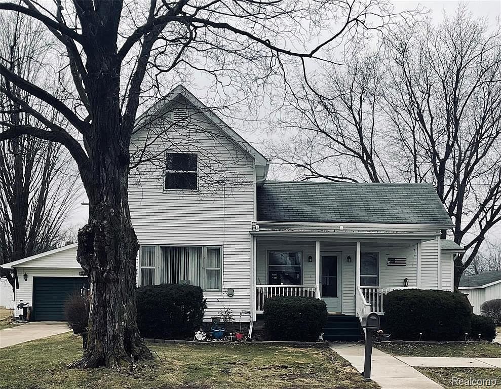 6210 Lincoln St, Mayville, MI 48744 | Zillow