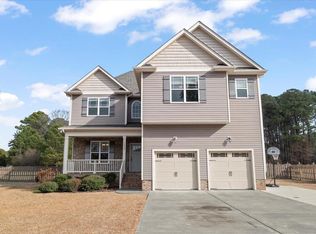 3028 Plantation Glen Dr, Zebulon, NC 27597