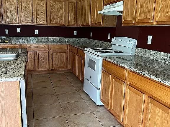 4th image of 70 ROLLINS LANE