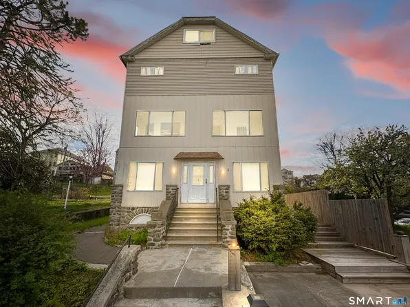 362 Congress Ave #2, Waterbury, CT 06708