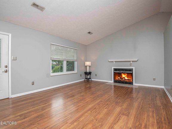 4th image of 8809 Flintlock Rd