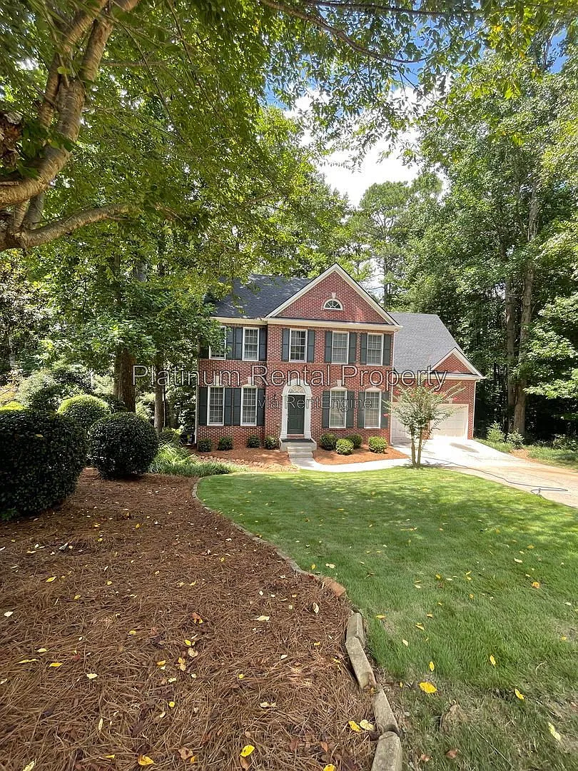 4 bed, 2.5 bath, 2626 sqft, $2,695 — Photo 3