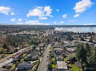 20918 7th Ave S, Seattle, WA 98198