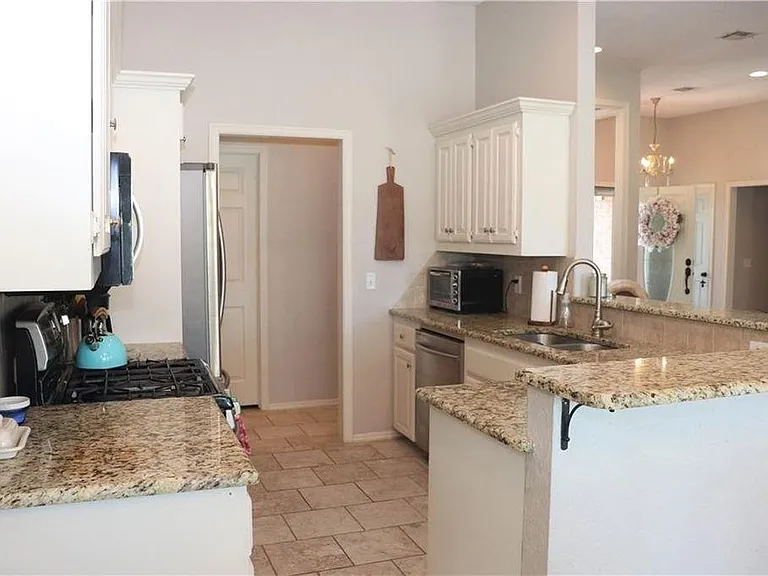 3705 Crail Dr — Photo 4