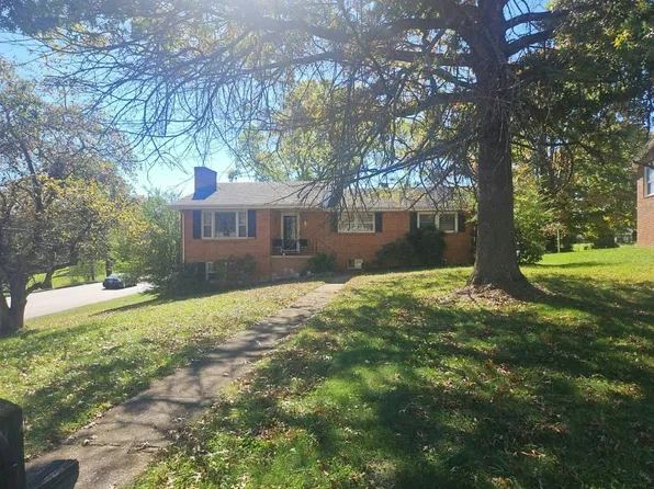 6704 Northway Dr, Roanoke, VA 24019
