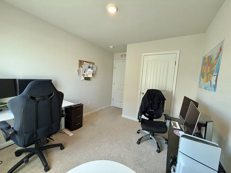 61 New England Dr — Photo 18
