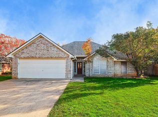 1640 S 5th St, Midlothian, TX 76065