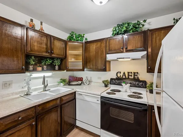 660 S Alton Way #12B, Denver, CO 80247