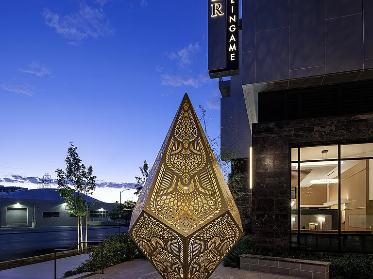 Hanover Burlingame — Photo 19