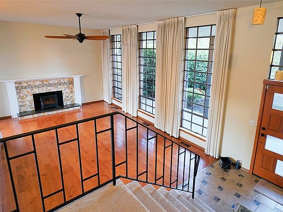 5th image of 16902 28th Avenue SW