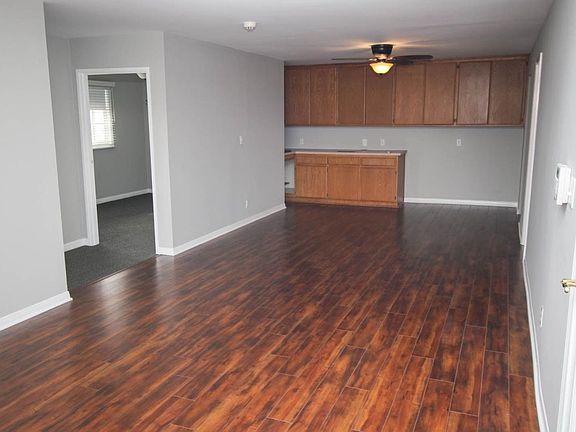 5th image of 275 Redondo Ave Unit 201