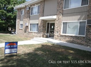 517 N John Wayne Dr #7, Winterset, IA 50273