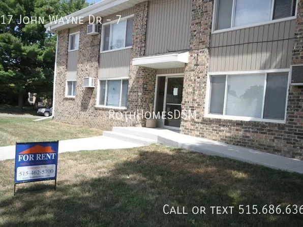 517 N John Wayne Dr #7, Winterset, IA 50273
