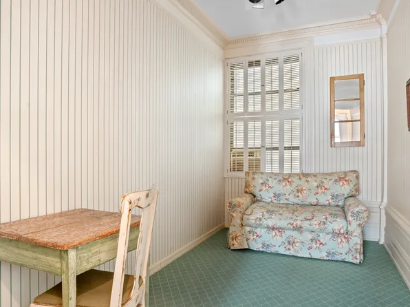 255 West 84th Street image 13 of 22