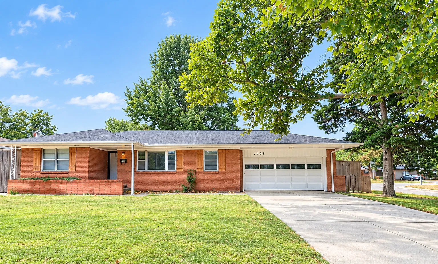 1428 Avondale Drive - (Hvac Wnty) - 1 — Photo 1