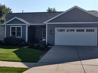 256 Cotton Grass Ln, Walworth, WI
