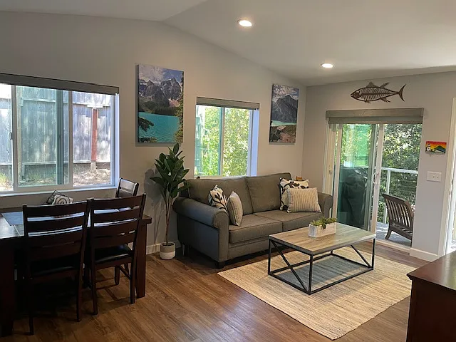 368 Highland Dr — Photo 4